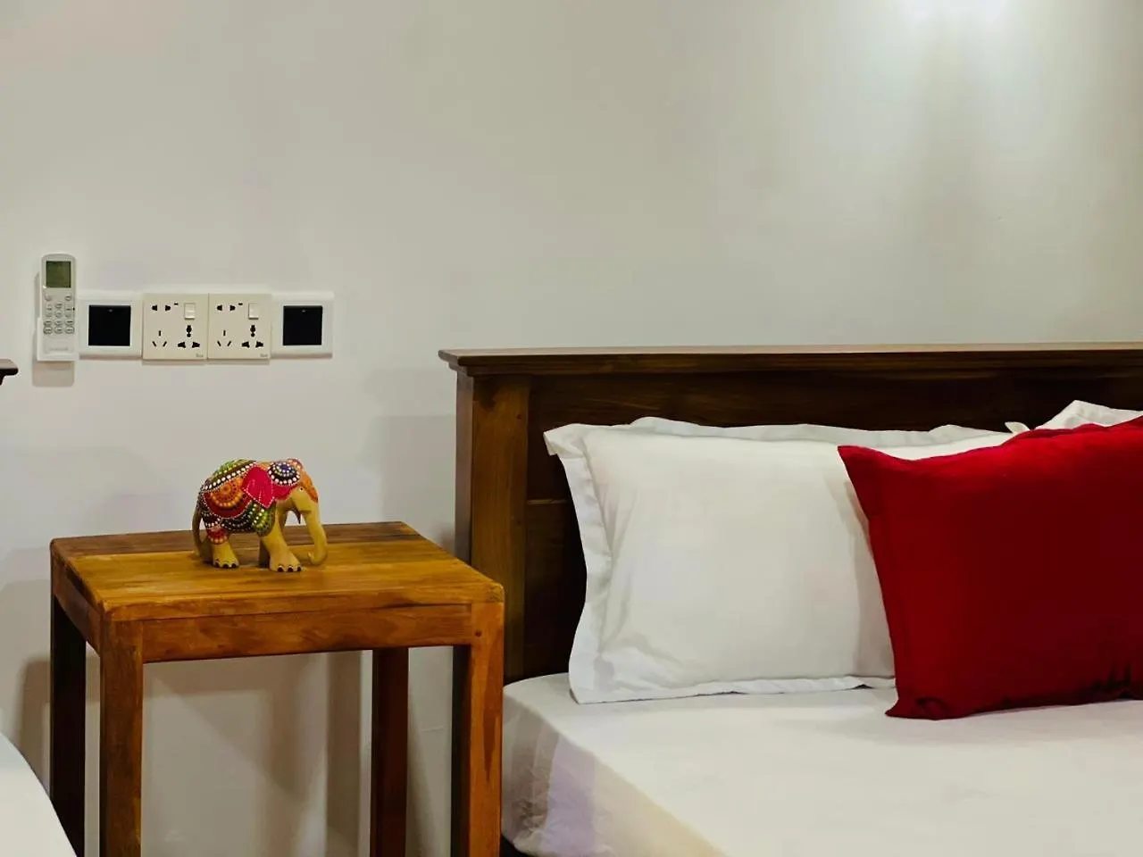 Sigiriya Moonlight Home 0*,