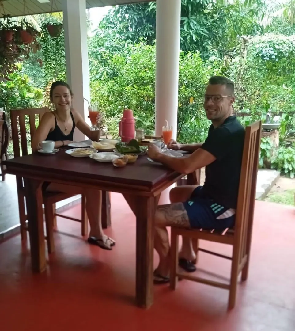 Sigiriya Moonlight Home Homestay